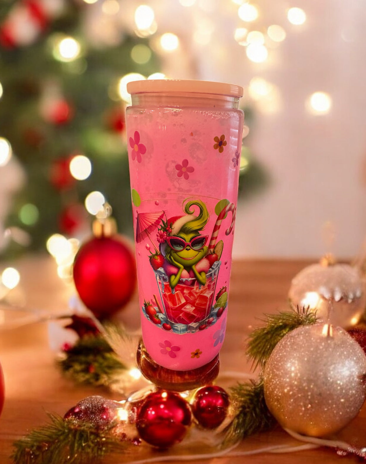 20oz Glass snowglobe Grinch Girl