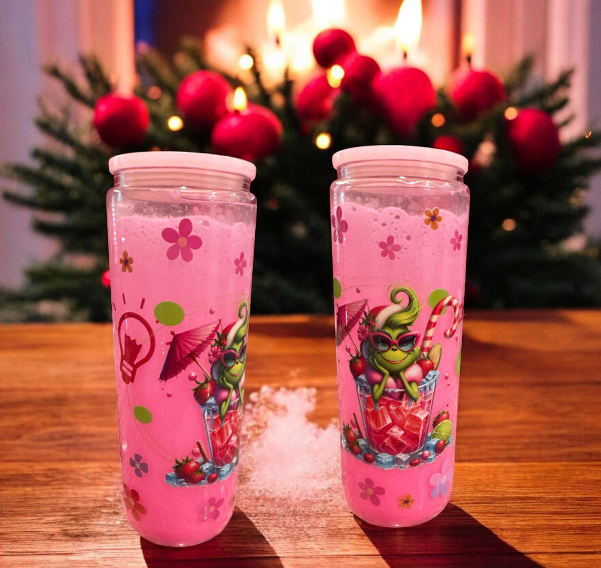 20oz Glass snowglobe Grinch Girl